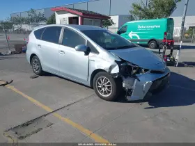 2016 Toyota Prius V
