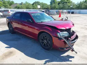 2019 Chrysler 300