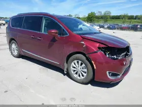 2018 Chrysler Pacifica