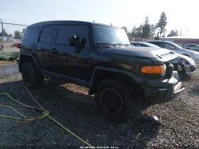 2012 Toyota FJ Cruiser