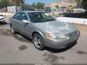 1999 Toyota Camry