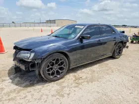 2019 Chrysler 300