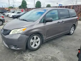 2014 Toyota Sienna