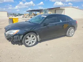 2013 Chrysler 200